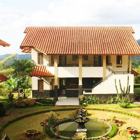Hotel Pondok Remaja Pgi Puncak Buitenkant foto