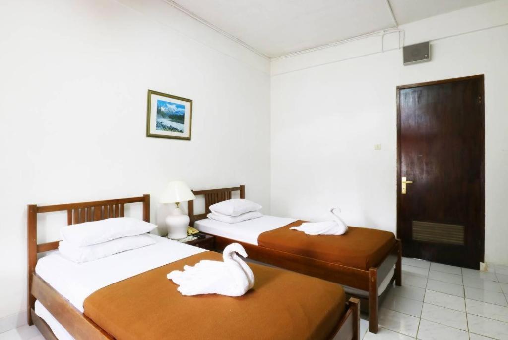 Hotel Pondok Remaja Pgi Puncak Buitenkant foto