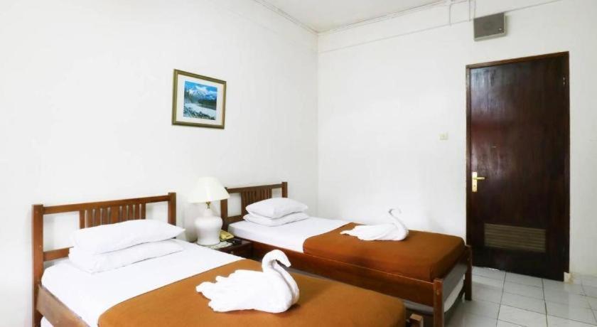 Hotel Pondok Remaja Pgi Puncak Buitenkant foto